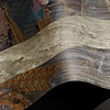 Kulani behang Premium Silk Silver behang in T11006 van Tuskara