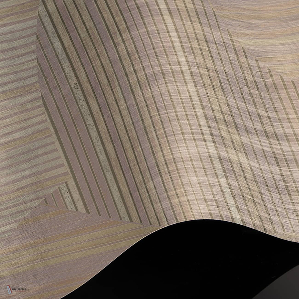 Lost In The Echo behang Premium Silk Silver behang in T11103 van Tuskara