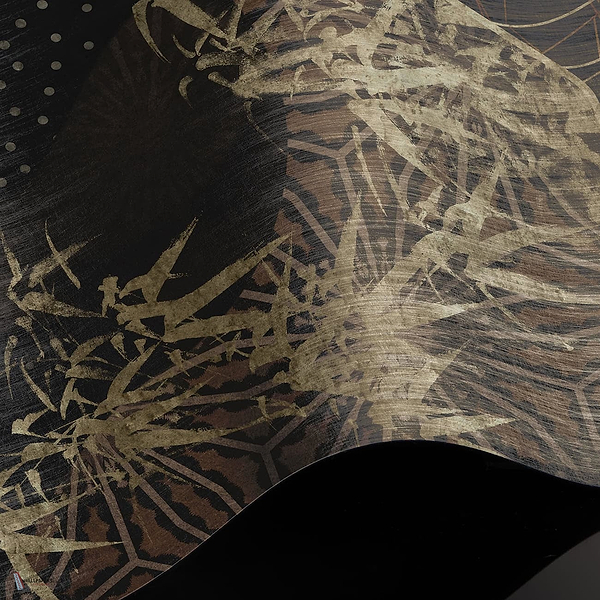 Obsidian Sky behang Premium Silk Silver behang in T11099 van Tuskara