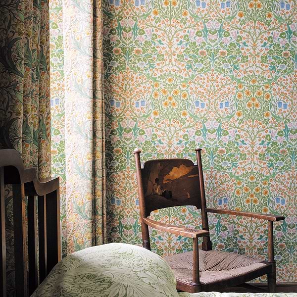 Blackthorn-Behang-Morris & Co-Selected Wallpapers