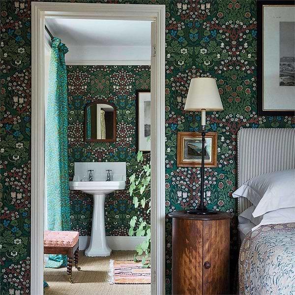 Blackthorn-wallpaper-Morris & Co-Selected Wallpapers