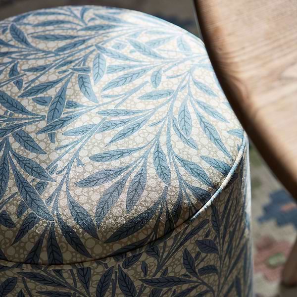 Emery's Willow fabric-Morris & Co-Selected Wallpapers