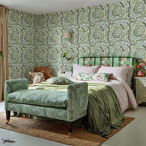 Fayola-wallpaper-Harlequin-Selected Wallpapers