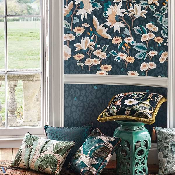 Lavinia Mural-Tapete-Romo-Selected Wallpapers
