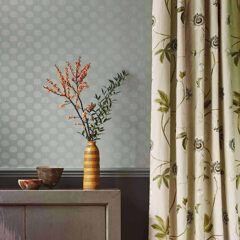 Marcham Tree-behang-Sanderson-Selected Wallpapers