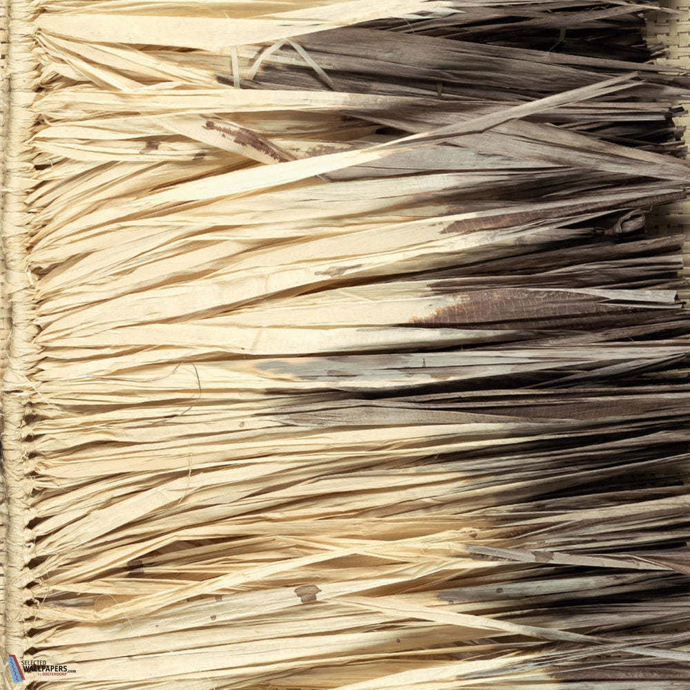 Raffia Totem-Tapete-CMO Paris-Terre-Meter (M1)-CMO WRA 09 38-Selected Wallpapers