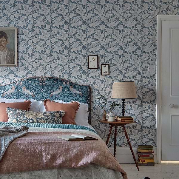 Wallflower-wallpaper-Morris & Co-Selected Wallpapers