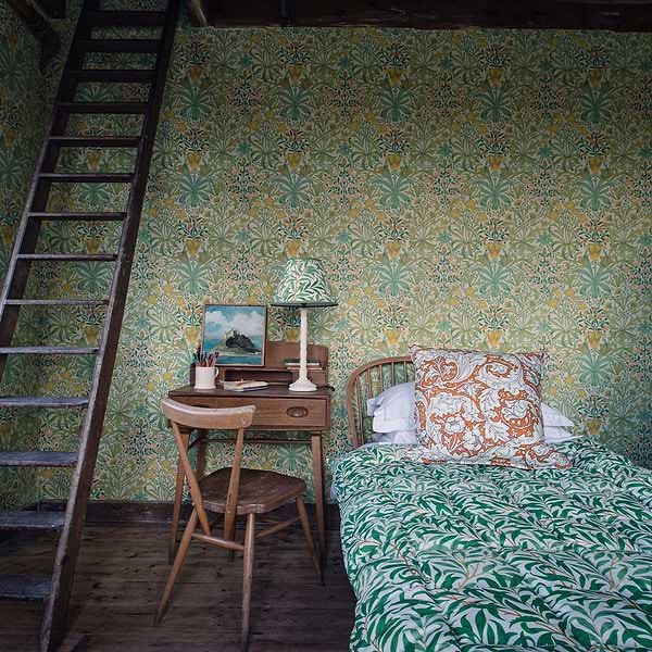 Woodland Weeds-Wallpaper-Morris & Co-Selected Wallpapers