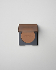 MÁDARA Organic Skincare soft silk mineral bronzer A6841 product photo on plain background.