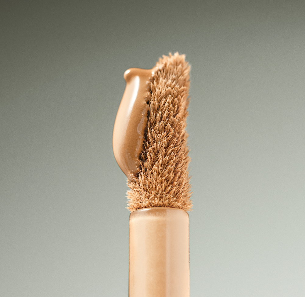 close-up of MADARA Luminous Perfecting Concealer