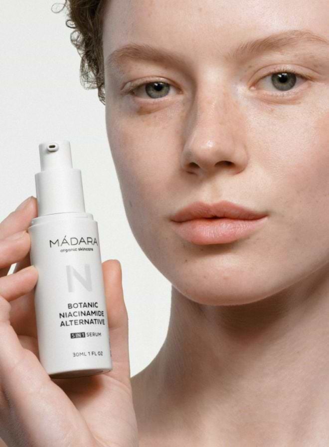 Why might you want to use a niacinamide alternative?