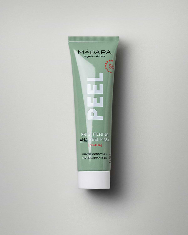 MÁDARA Organic Skincare brightening 5 aha peel mask A2101 face mask product photo on plain background.