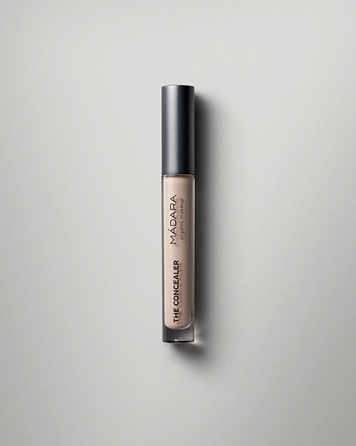 MÁDARA Organic Skincare concealer latte madara A6101 concealer product photo on plain background.