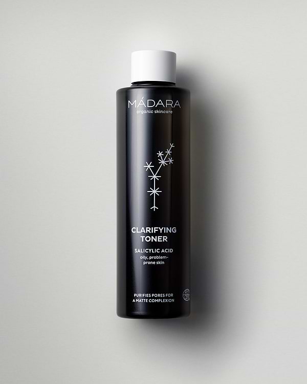 MÁDARA Organic Skincare clarifying toner A2051 toner product photo on plain background.