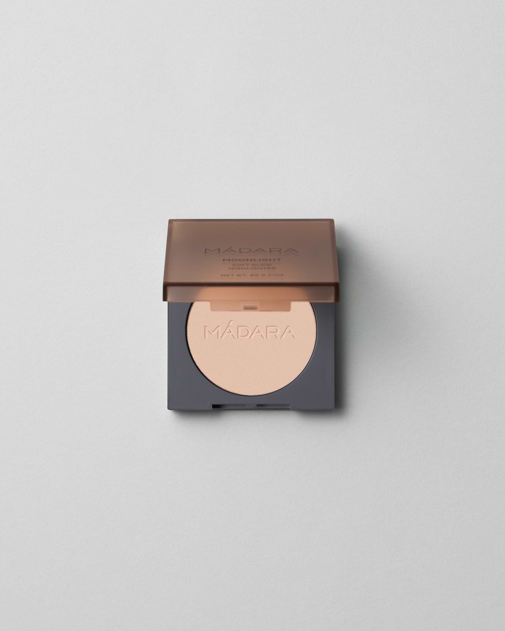 MÁDARA Organic Skincare moonlight soft glow mineral highlighter A6831 product photo on plain background.