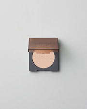 MÁDARA Organic Skincare moonlight soft glow mineral highlighter A6831 product photo on plain background.