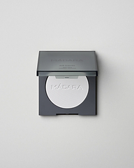MÁDARA Organic Skincare soft silk mineral powder translucent A6800 product photo on plain background.
