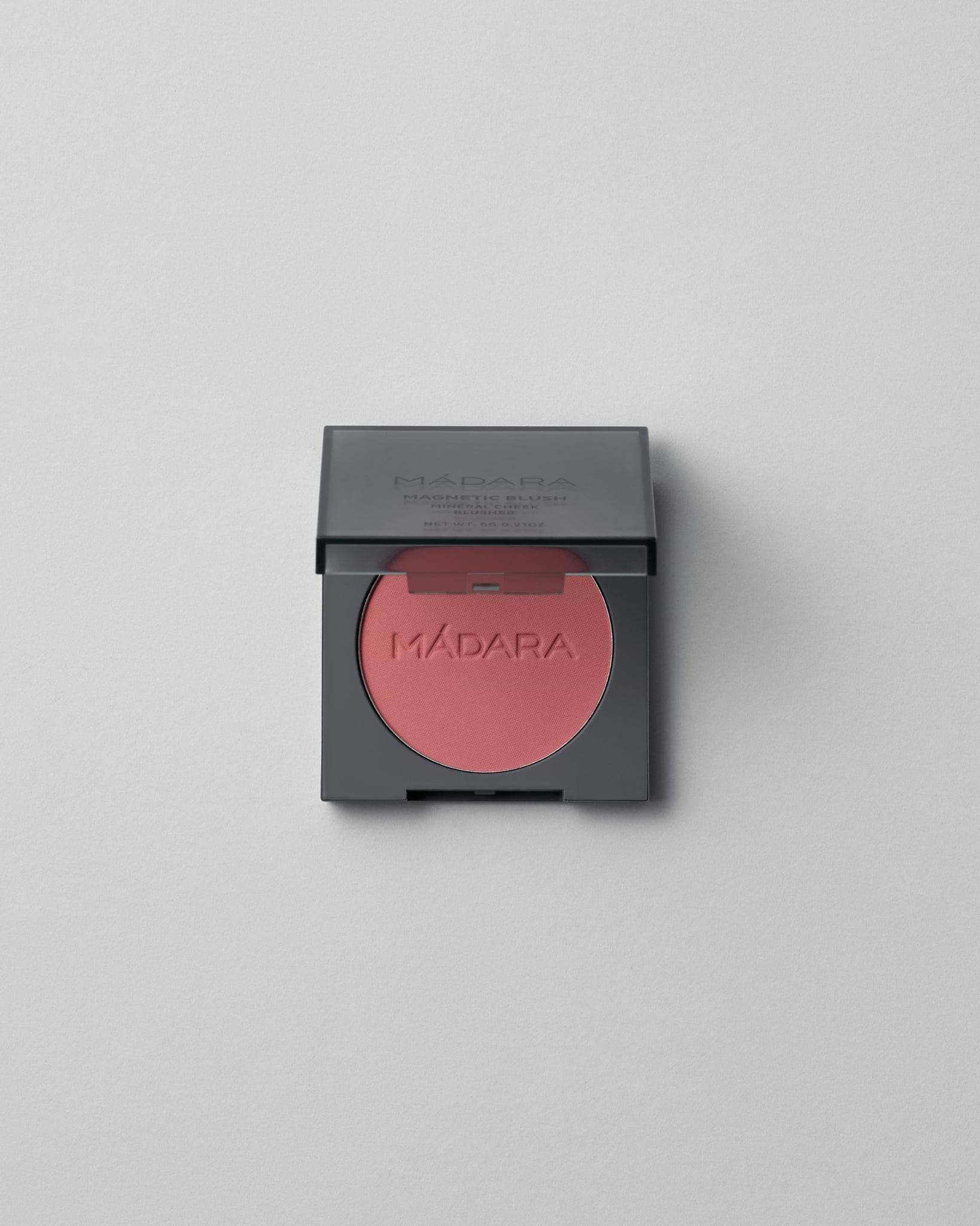 MÁDARA Organic Skincare mineral cheek blusher cold cheeks A6823 product photo on plain background.