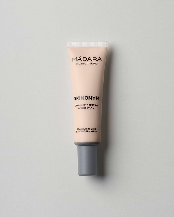 MÁDARA Organic Skincare skinonym foundation porcelain A6081 foundation product photo on plain background.