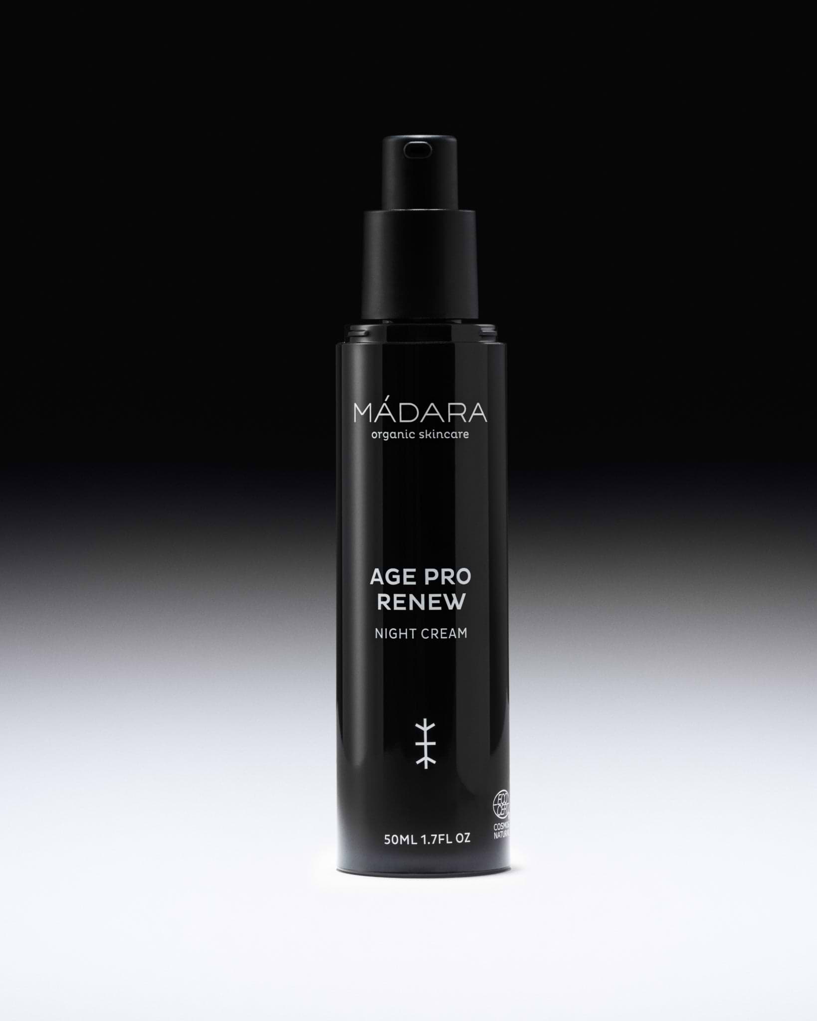 MÁDARA Organic Skincare renewal night cream A3335 face cream product photo on plain background.