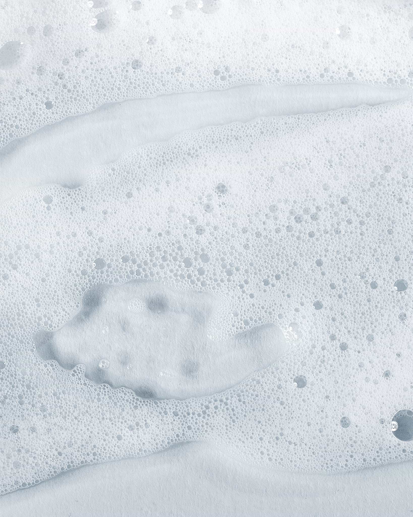 Texture close-up of MÁDARA Organic Skincare intim foam A1080 �swatch demonstrates consistency and finish.