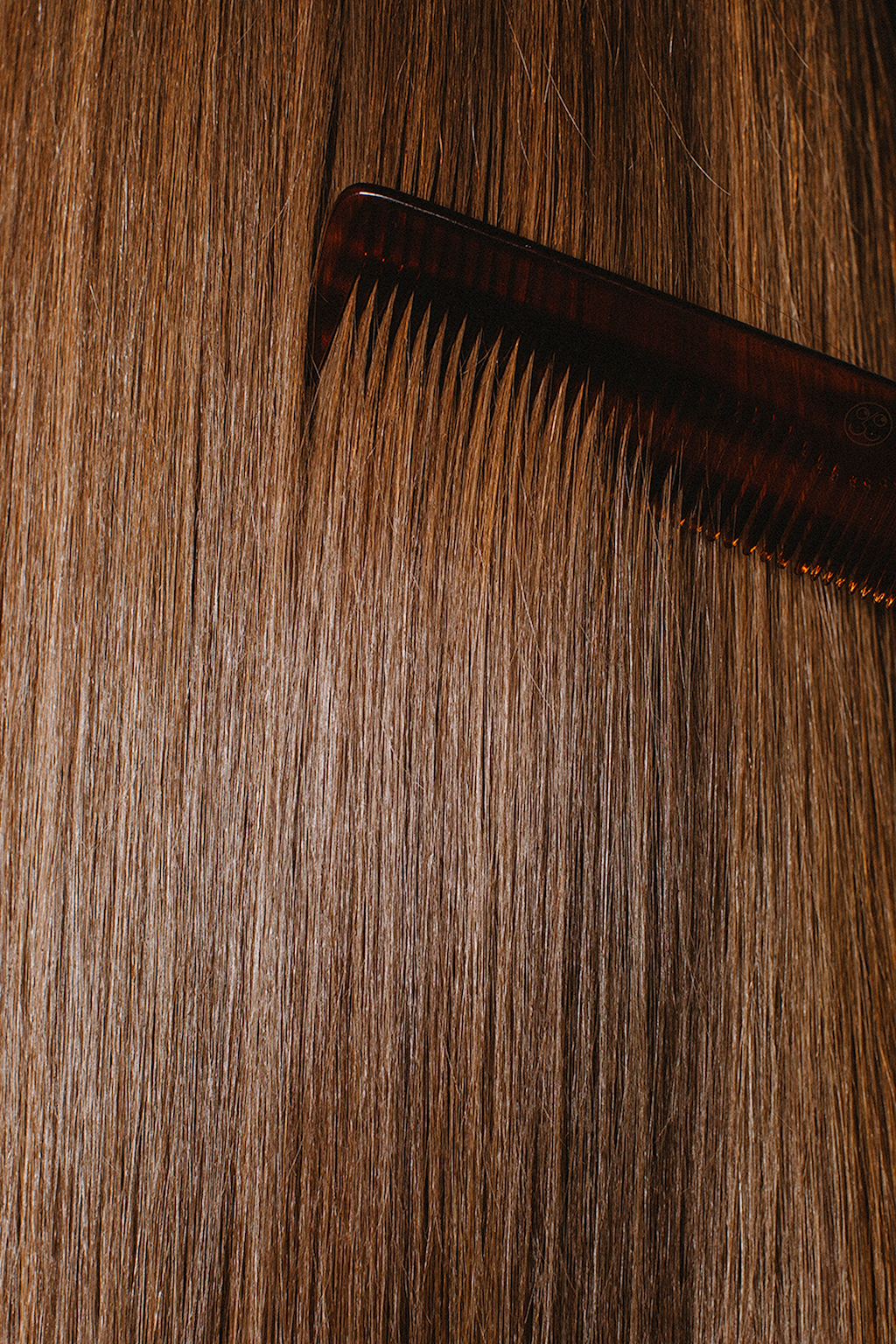 close-up_of_hair_condition_after_using_Madara_Micro-Keratin_Healthy_Hair_Mist