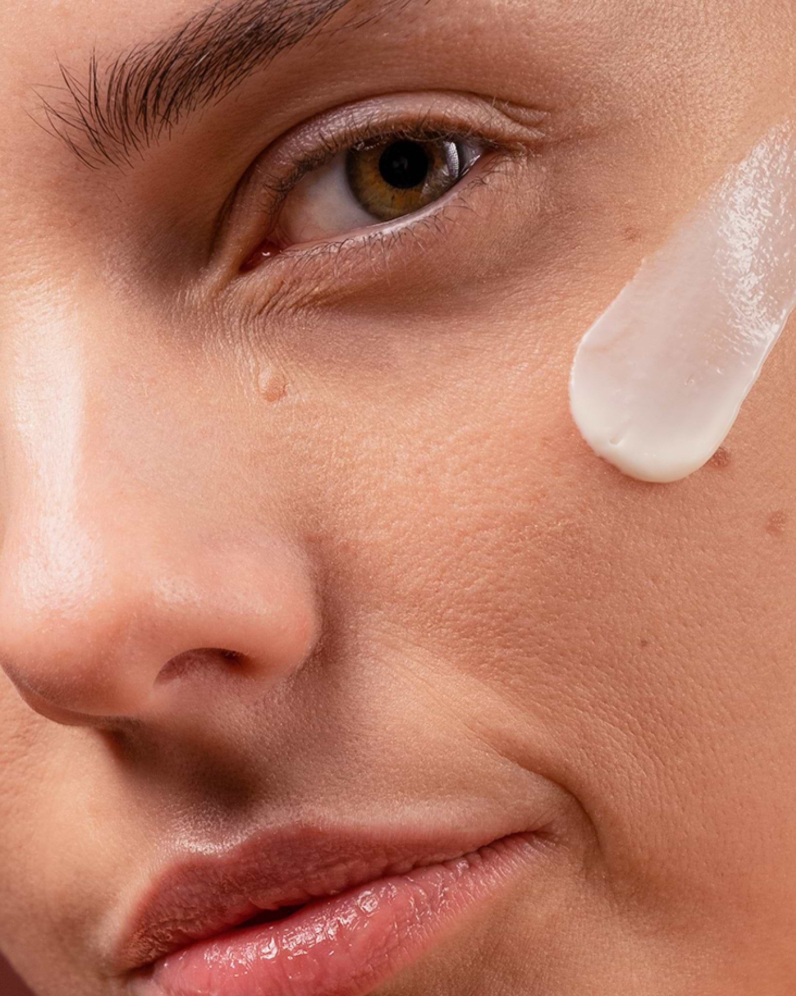 Madara Peptide Night Cream on Model