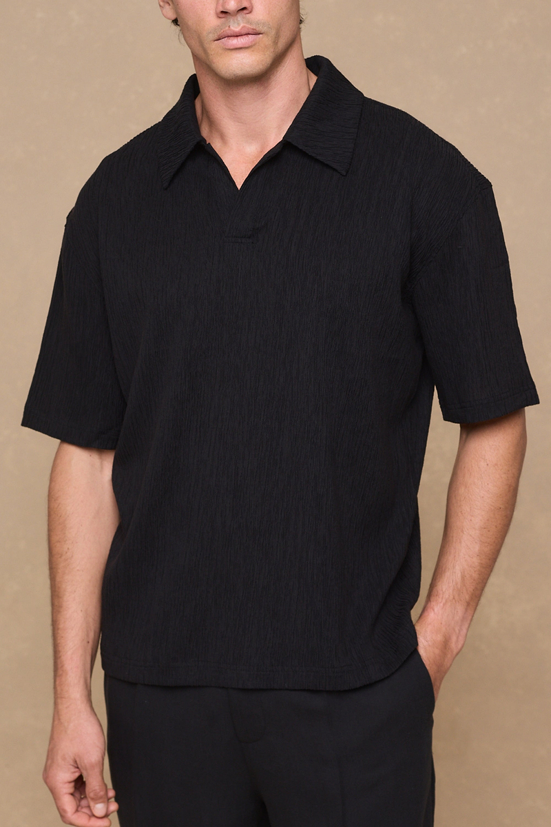 Silvano Crinkled Open Collar Polo - Black