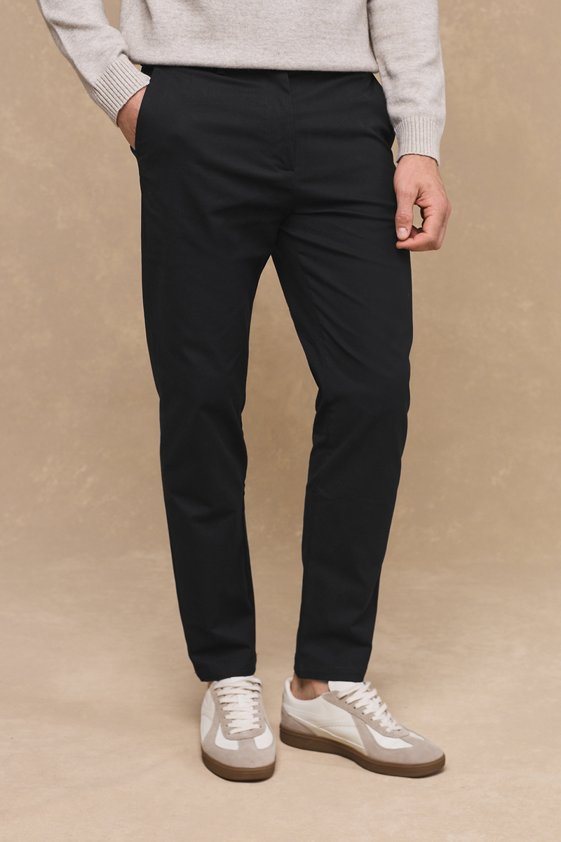 Elliot Easy Chino - Black