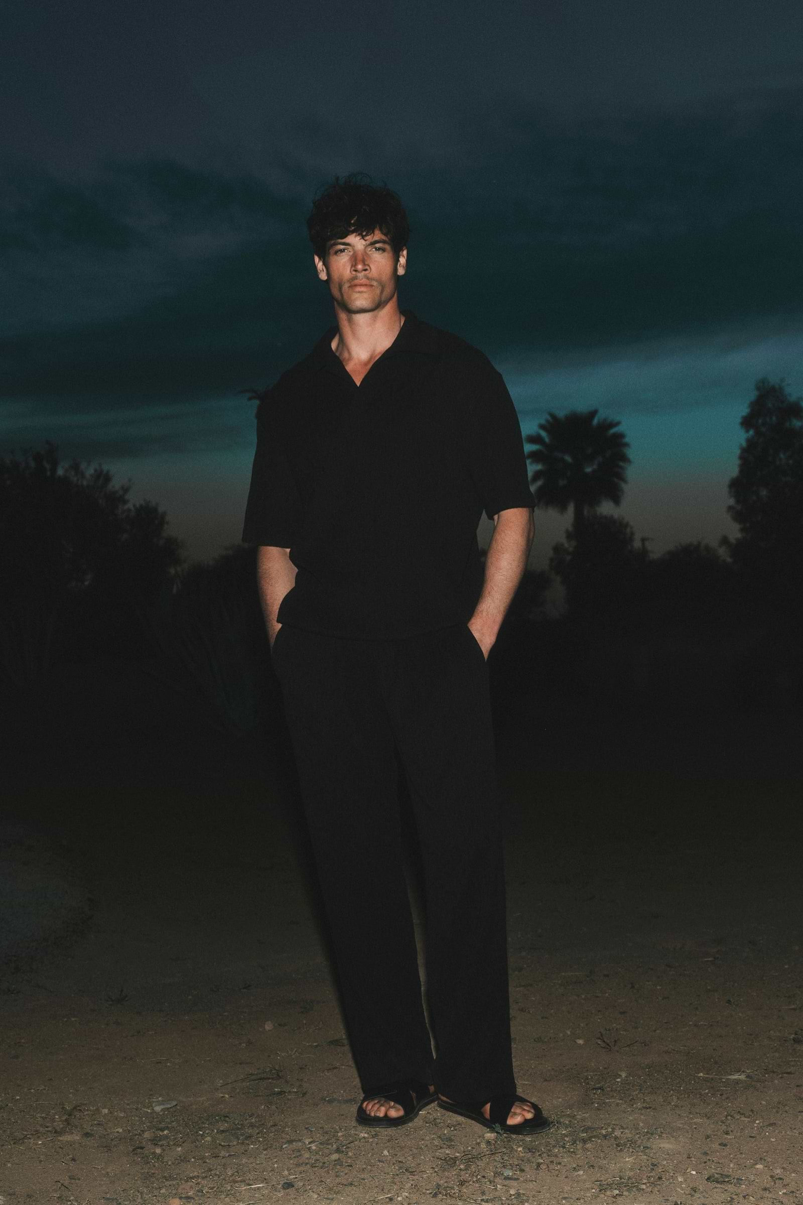 Silvano Crinkled Relaxed Trouser - Black