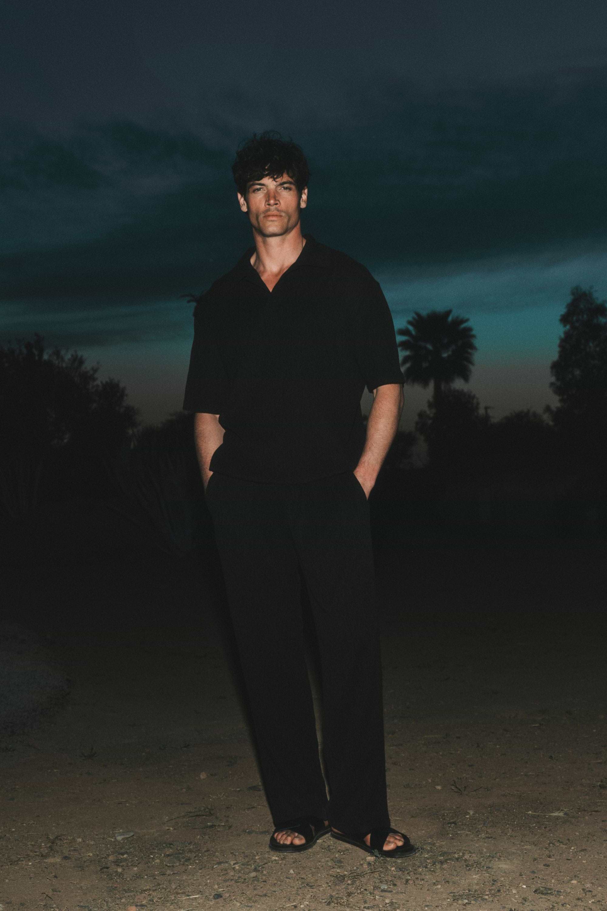 Silvano Crinkled Relaxed Trouser - Black