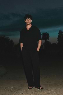Silvano Crinkled Relaxed Trouser - Black