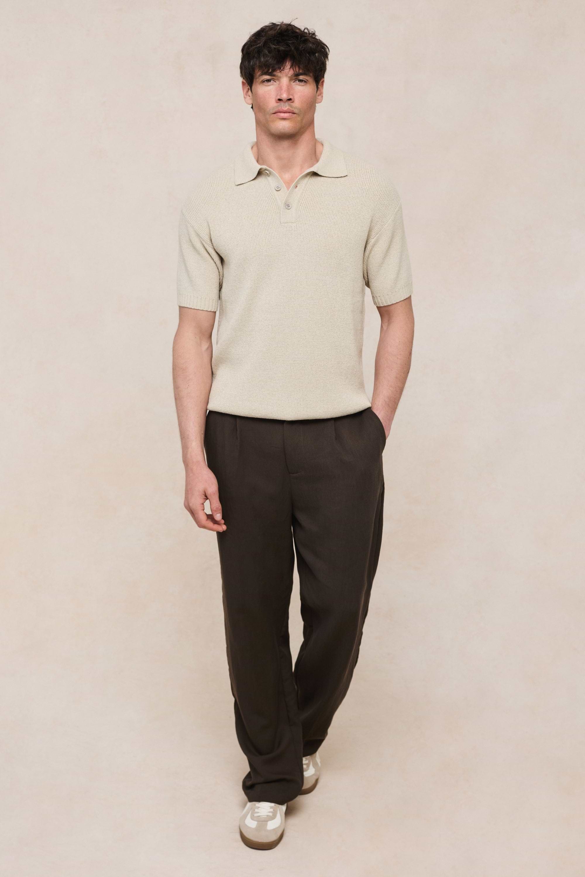 Helio Pleated Relaxed Trouser - Brown