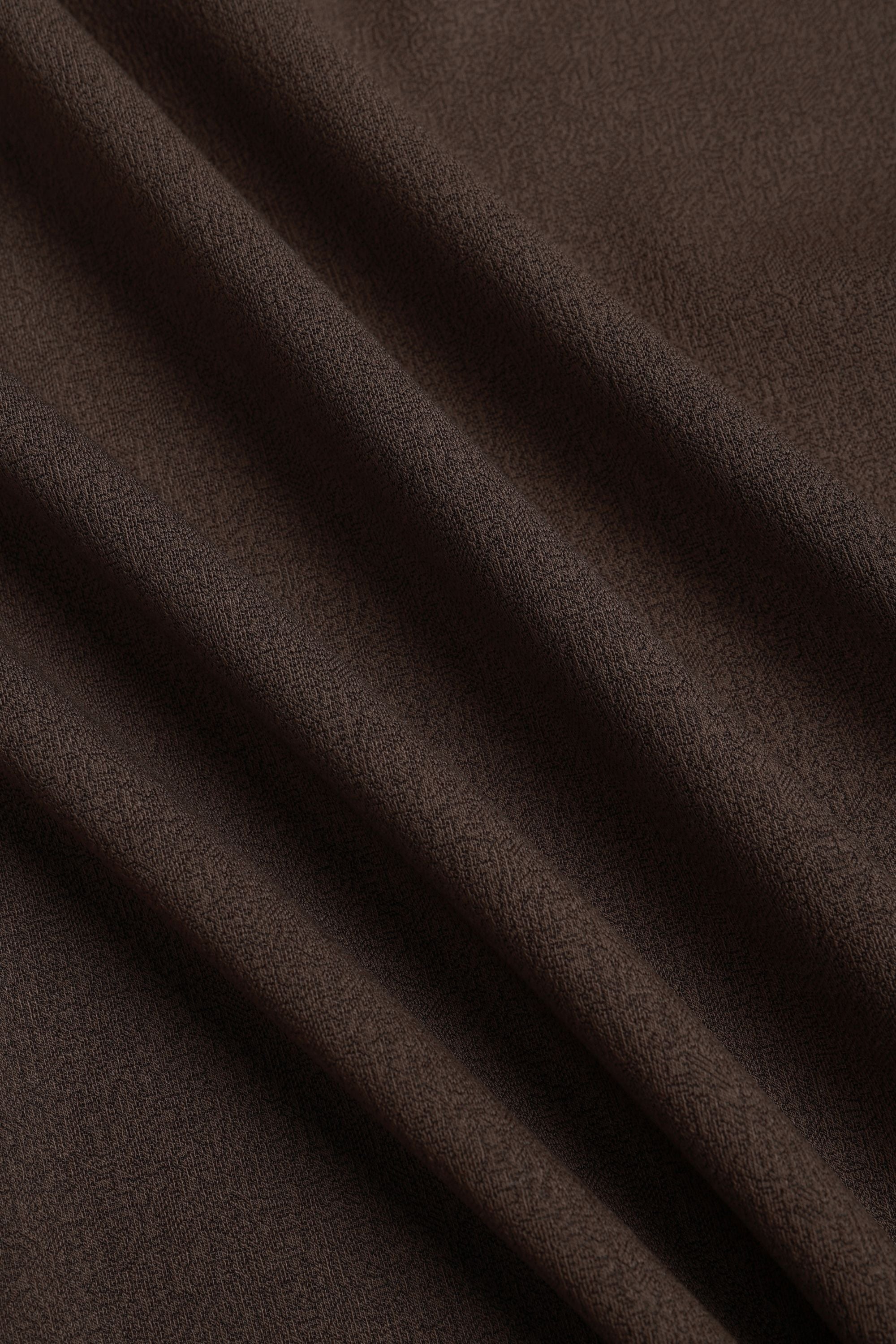 Tomas Crew Neck Crinkled Tshirt - Dark Brown