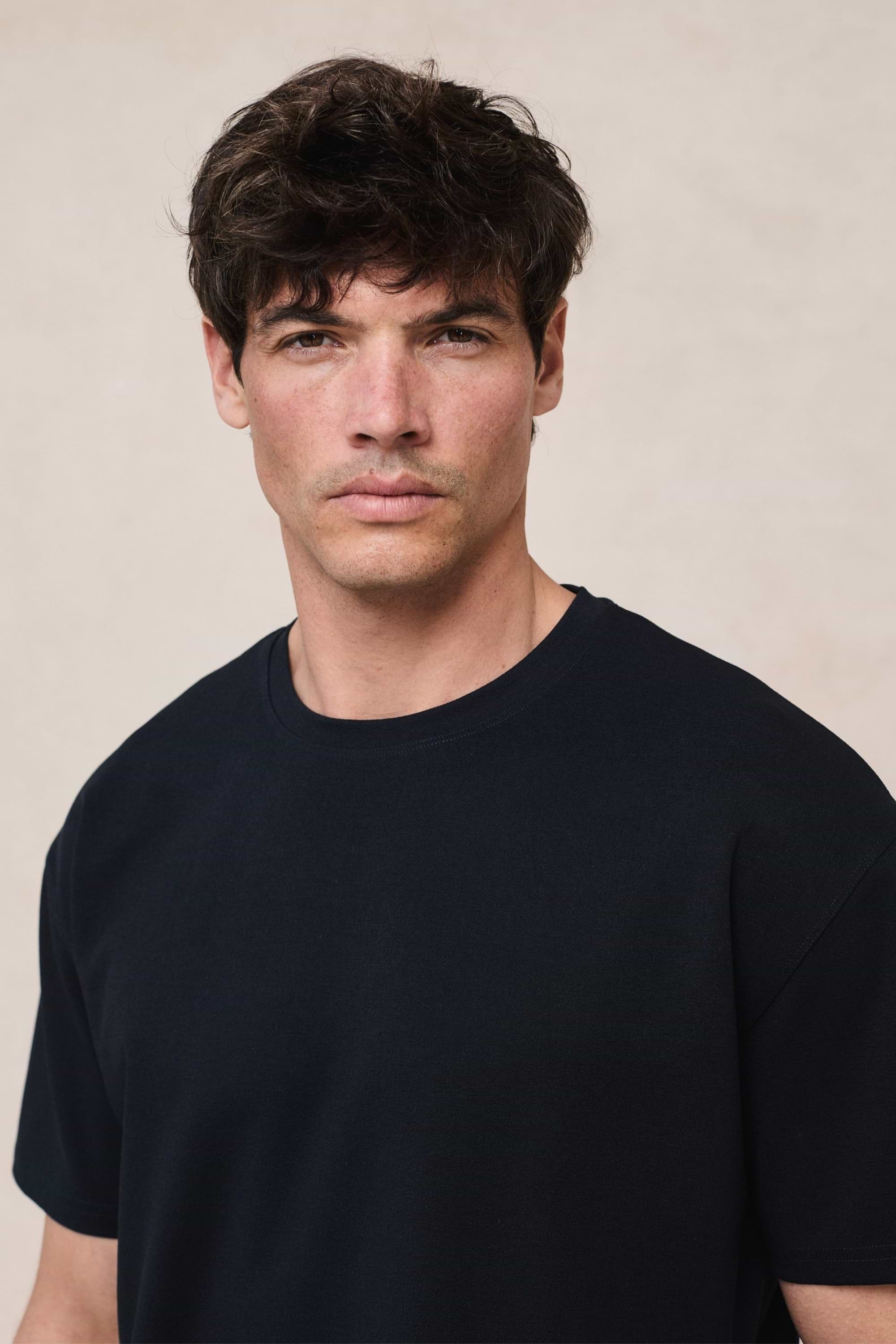 Tomas Crew Neck Textured T-Shirt - Navy
