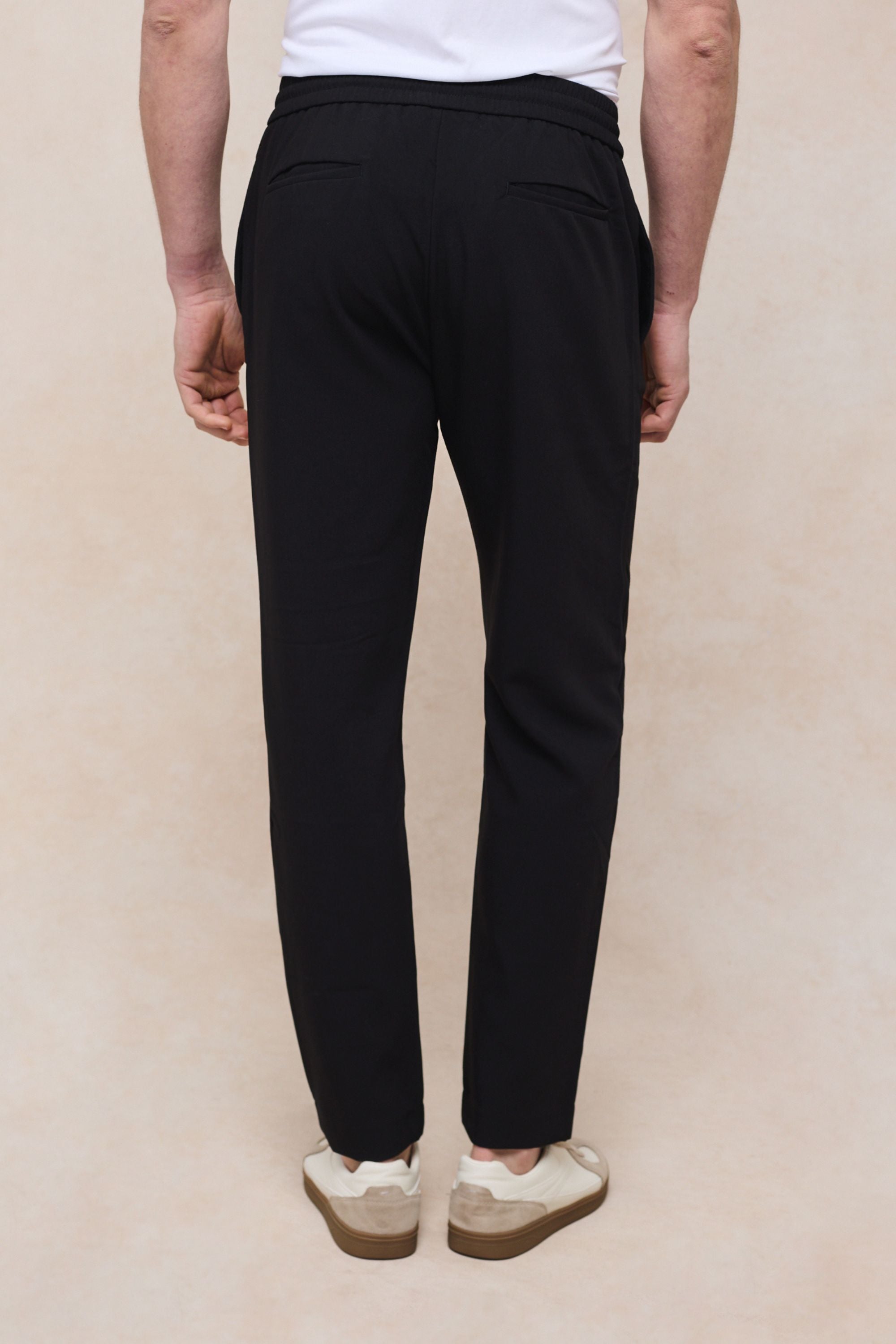 Mateo Tapered Trouser - Black