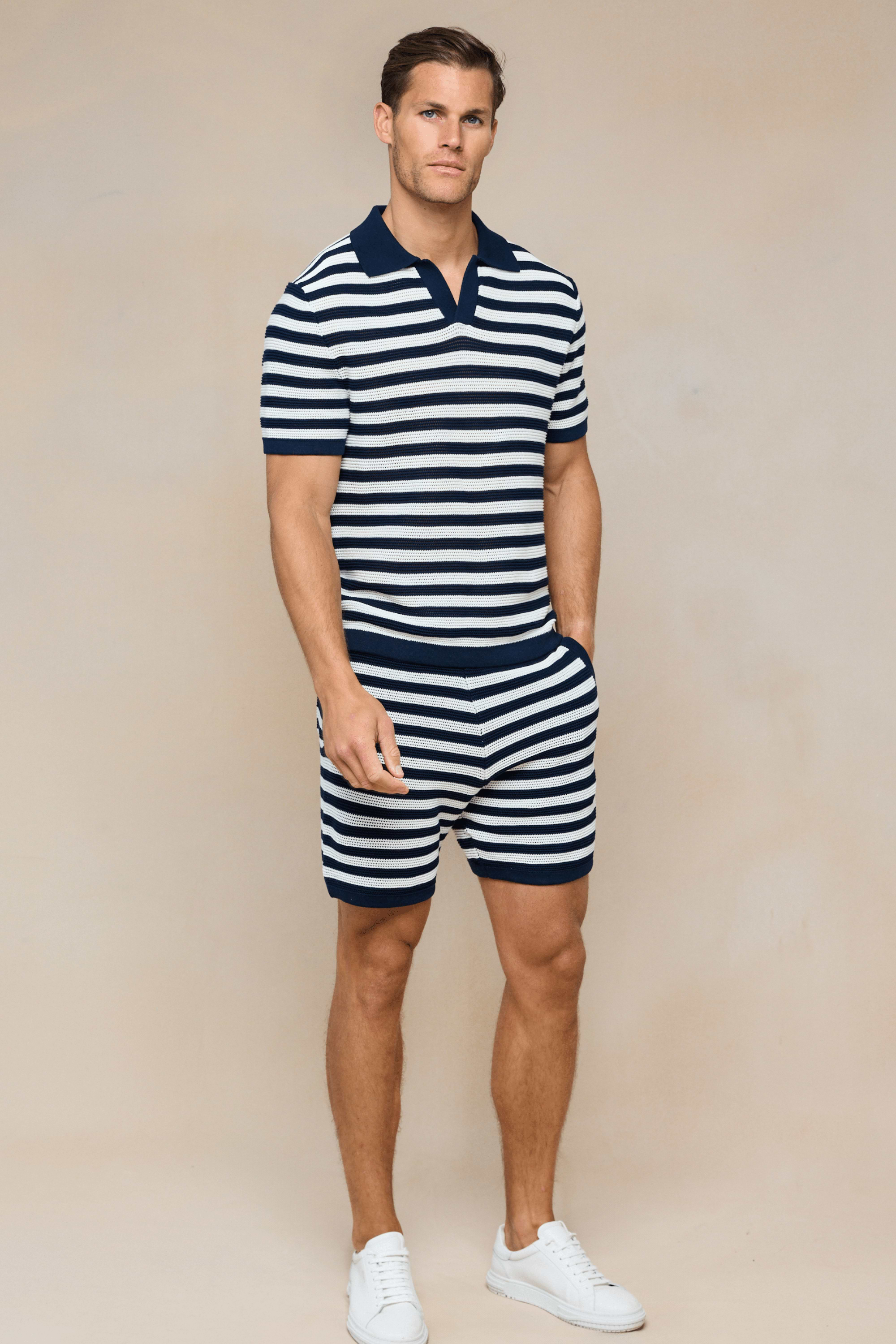 Lattolo gestreifte Strickshorts – Marine/Ecru