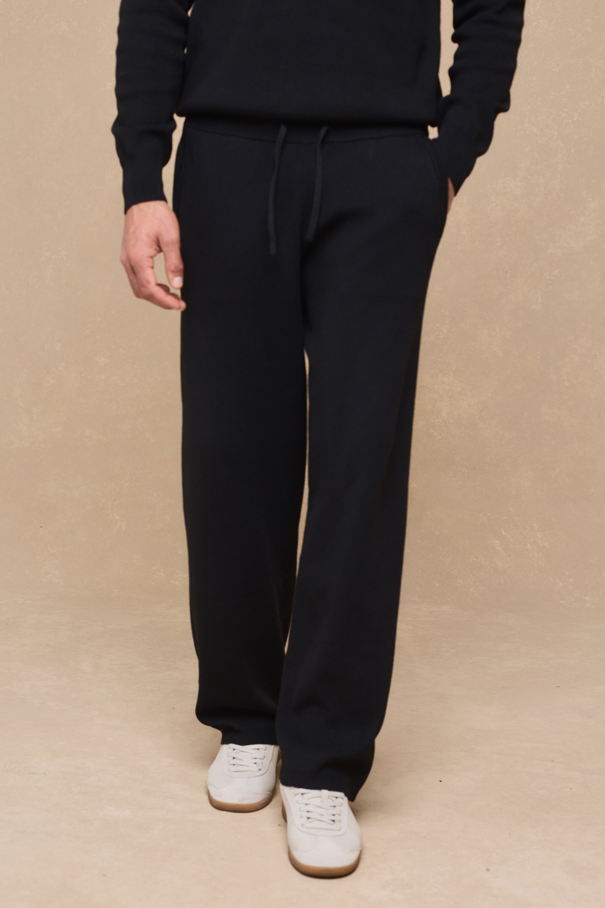 Theo Knitted Trouser - Black