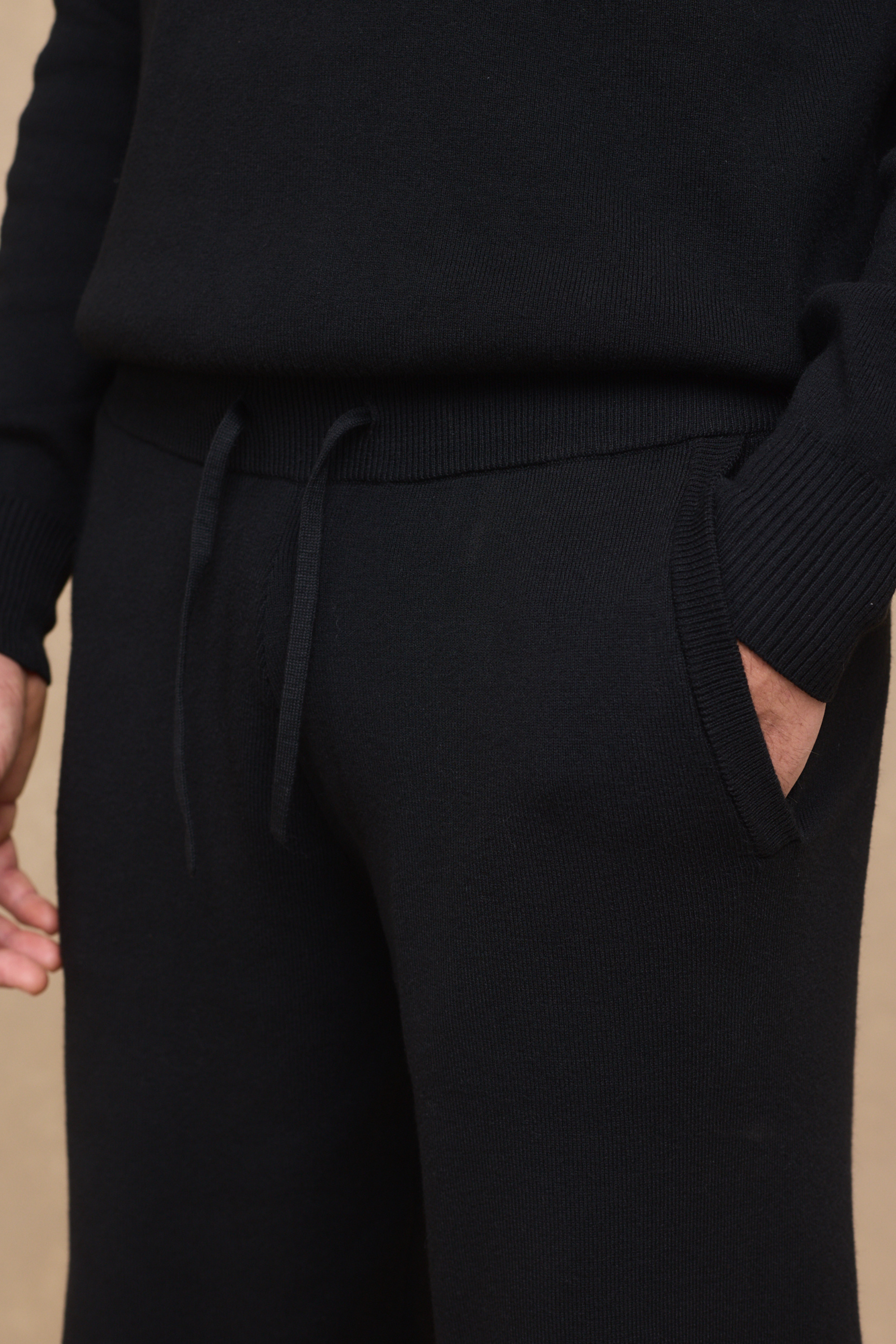 Theo Knitted Trouser - Black