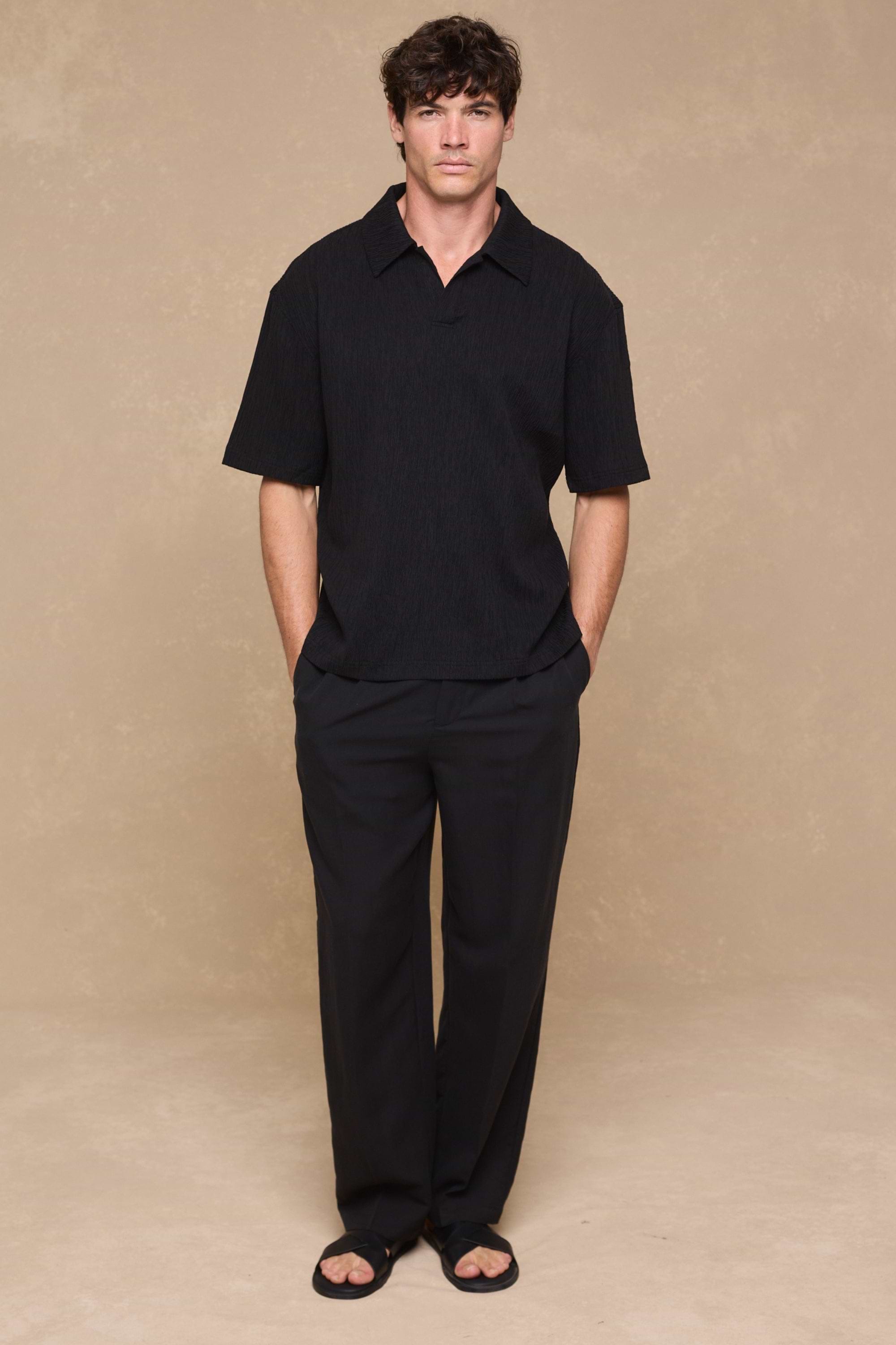 Silvano Crinkled Open Collar Polo - Black