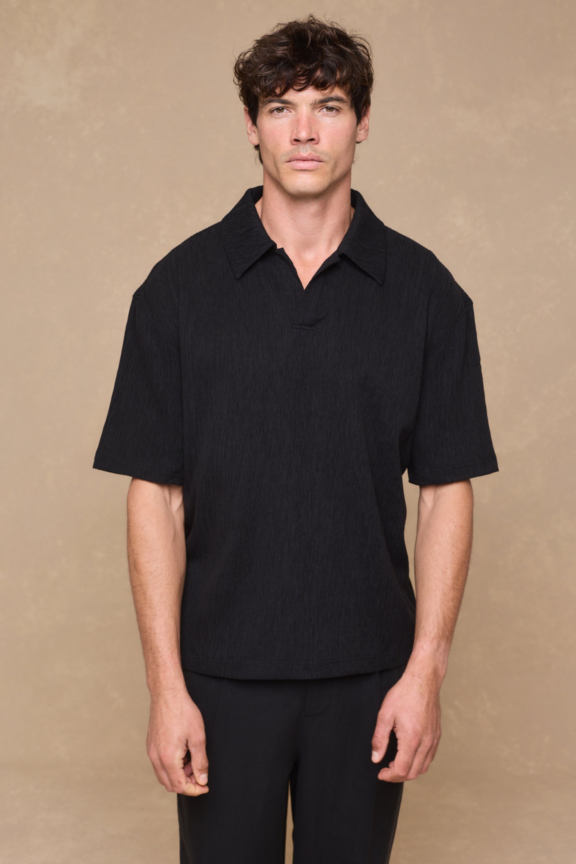 Silvano Crinkled Open Collar Polo - Black
