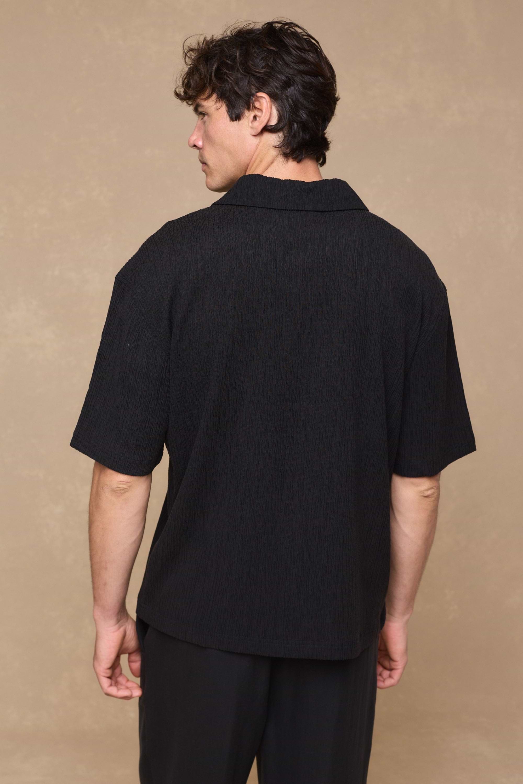 Silvano Crinkled Open Collar Polo - Black
