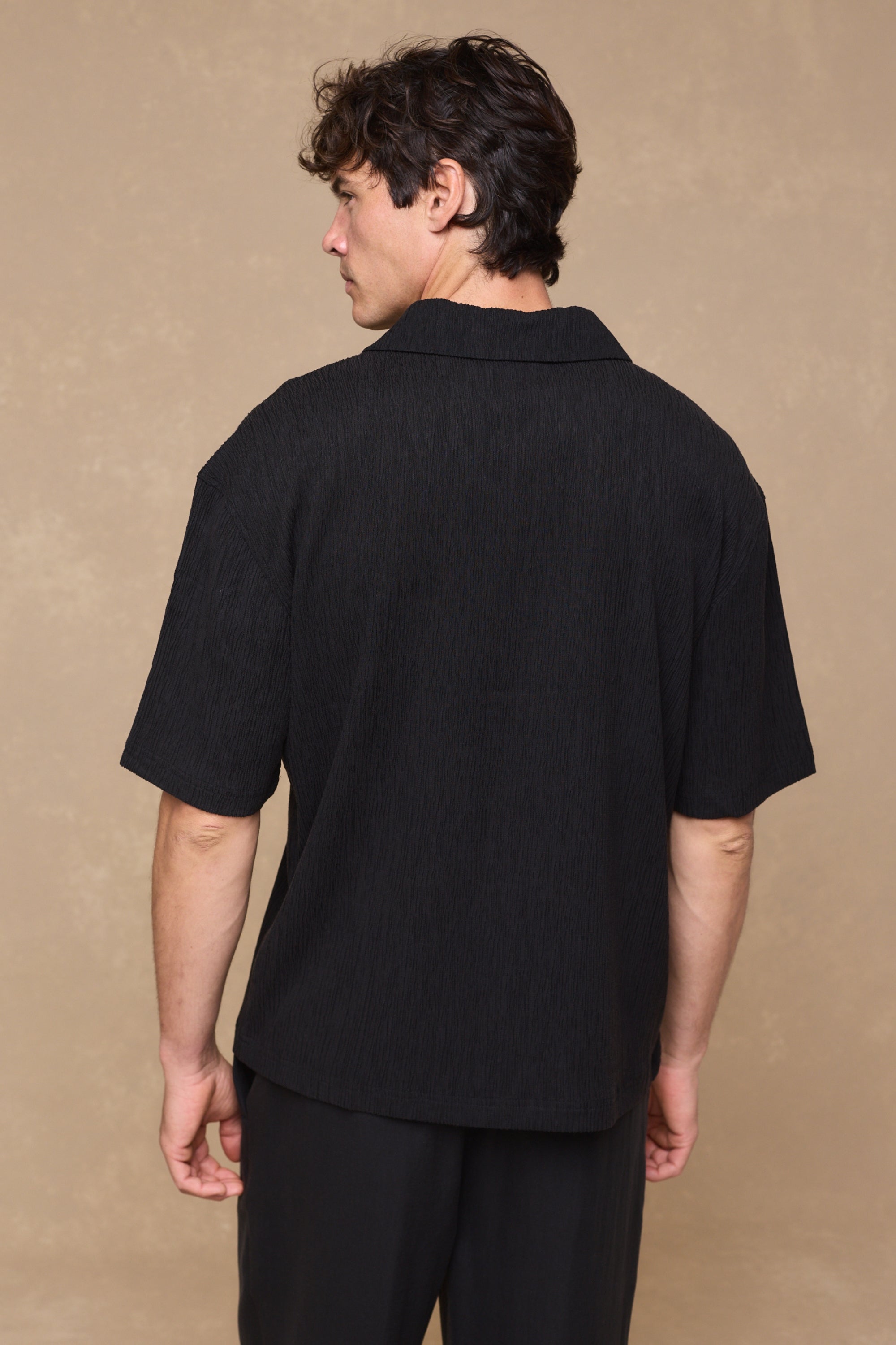 Silvano Crinkled Open Collar Polo - Black