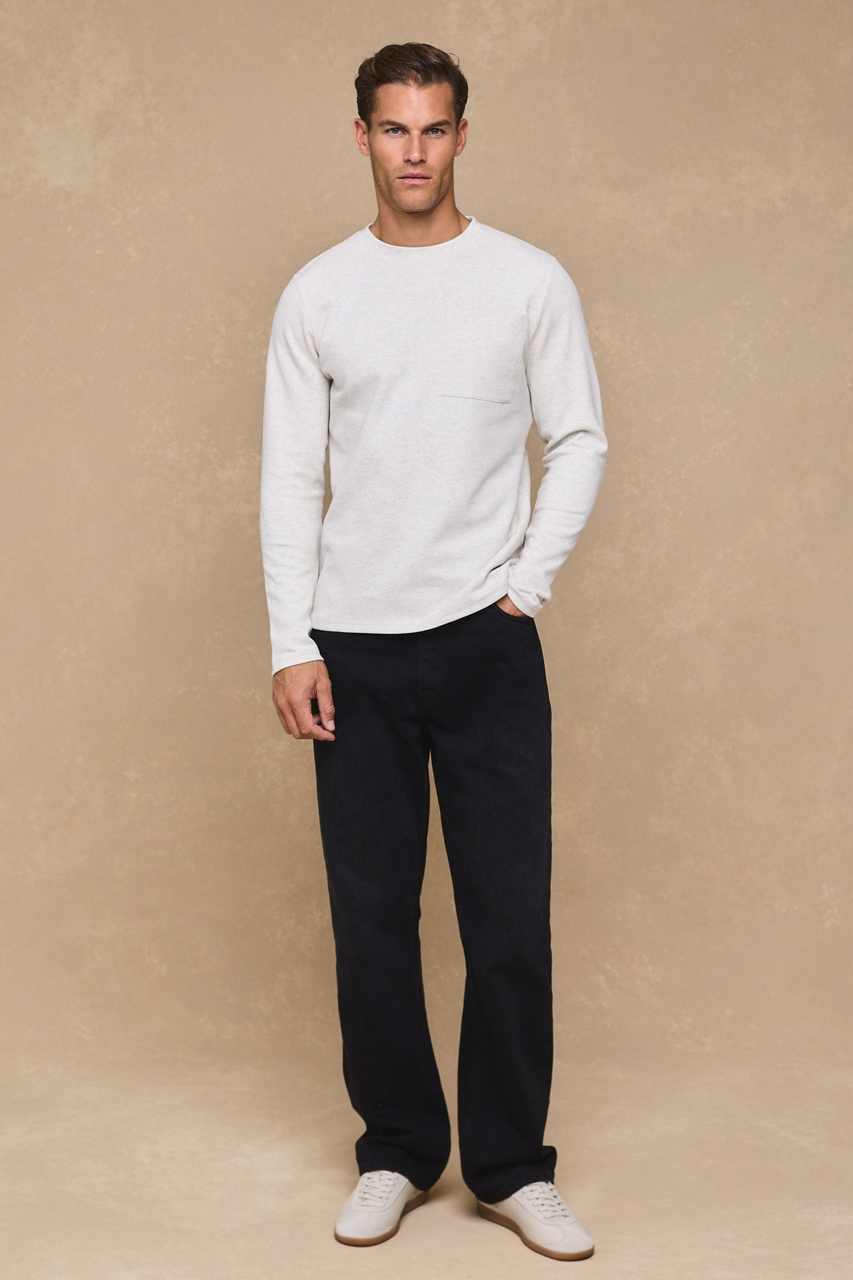 Tyler Langarm-T-Shirt mit Tasche – Steinmeliert