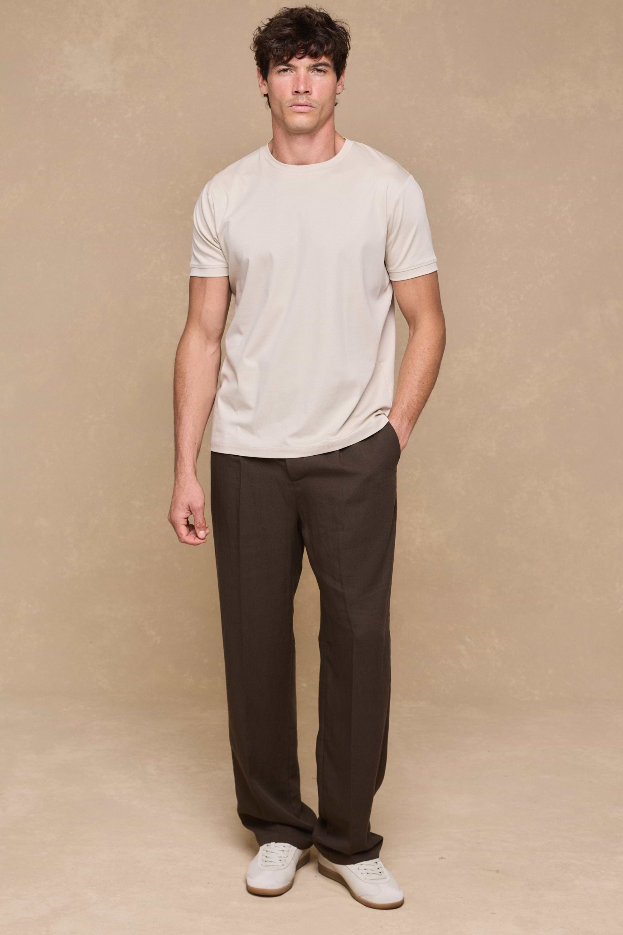 Helio Pleated Relaxed Trouser - Brown