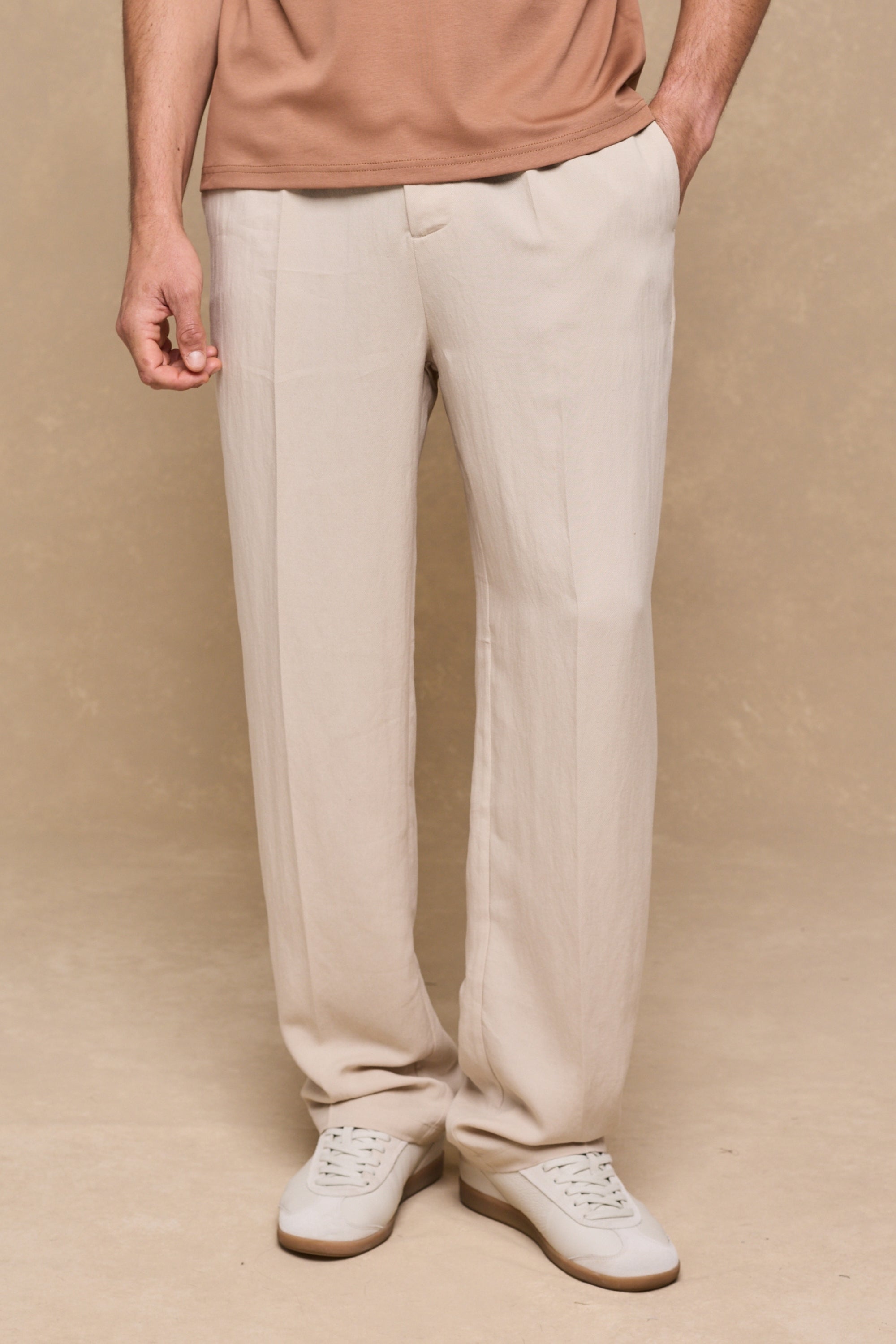 Helio Pleated Relaxed Trouser - Beige