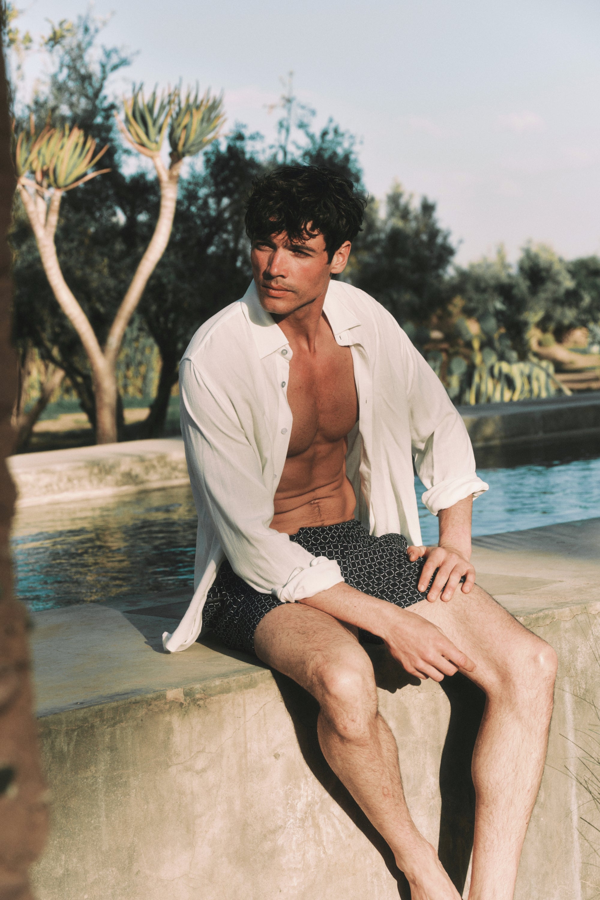 Ifni Tailored Swim Short With Adjusters - Navy/Ecru