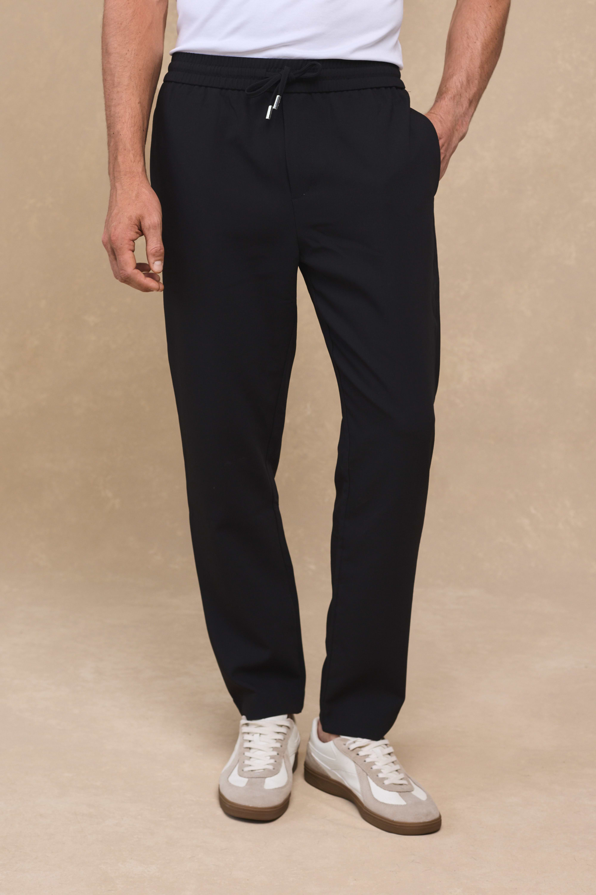 Mateo Tapered Trouser - Black