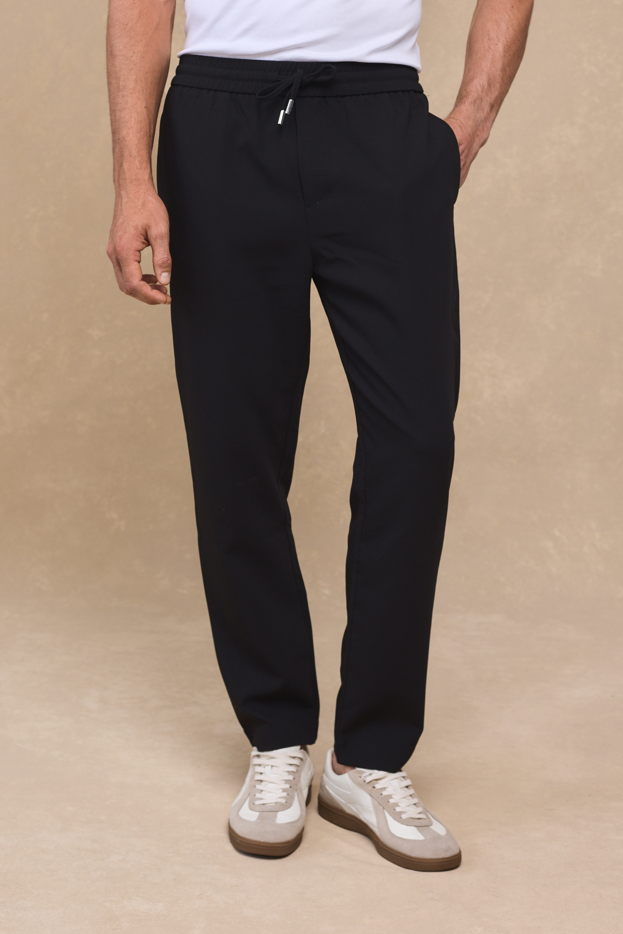 Mateo Tapered Trouser - Black