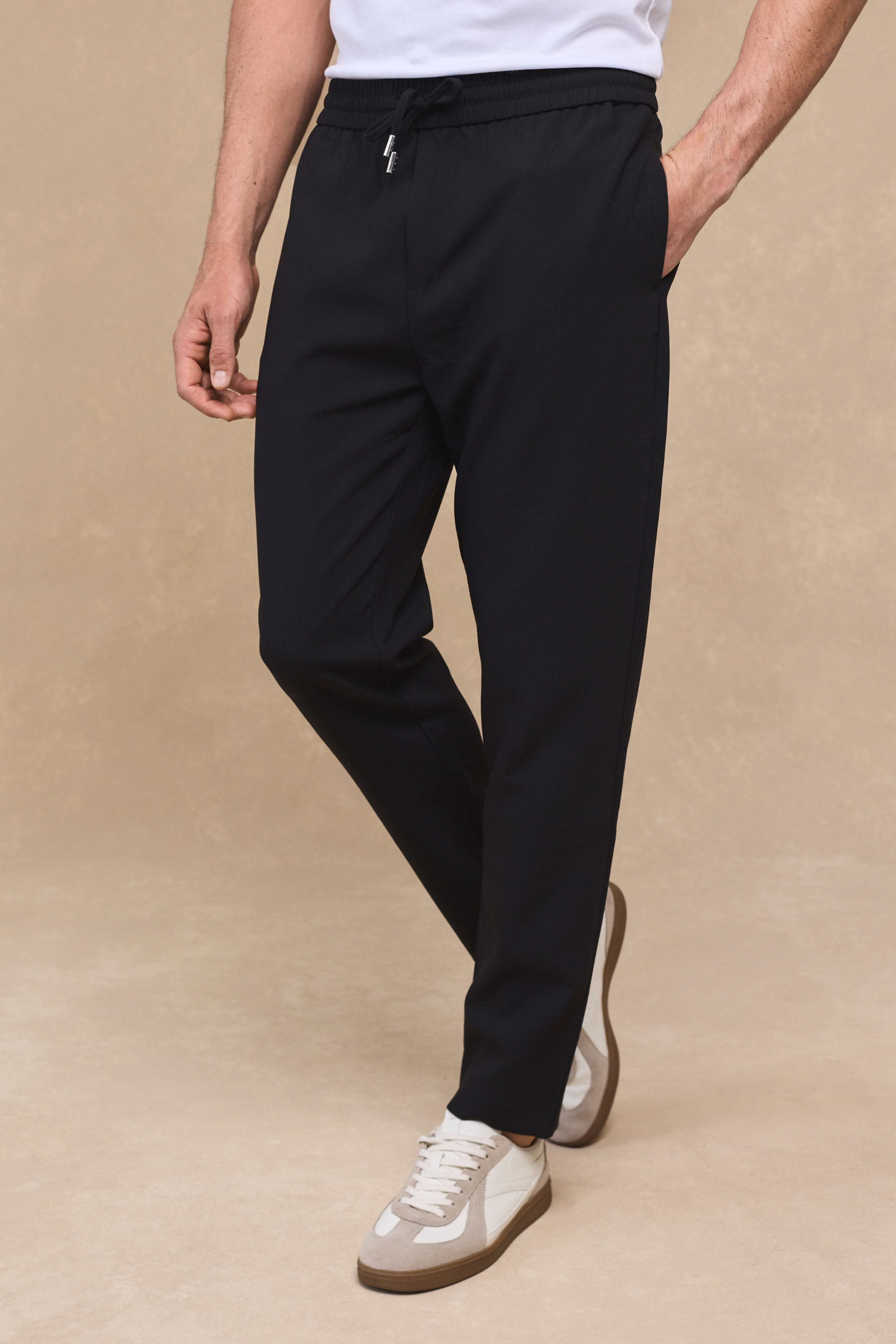 Mateo Tapered Trouser - Black